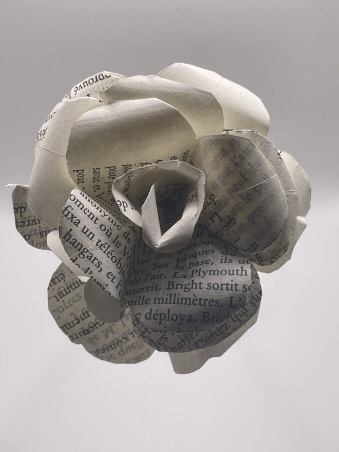 Fleur de Rose Ouverte en Origami – Image 2